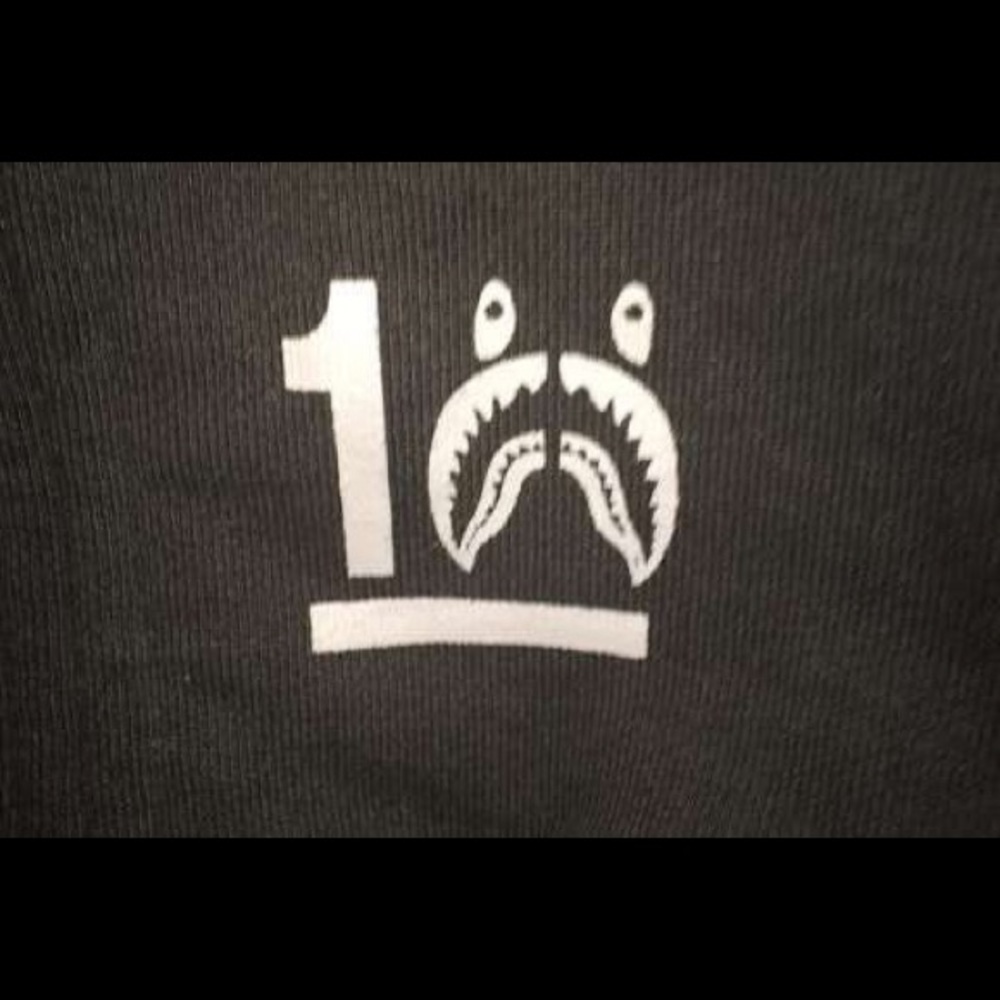 Bape hoodie 10th  anniversary crystal (black ) - Picture 2 of 8
